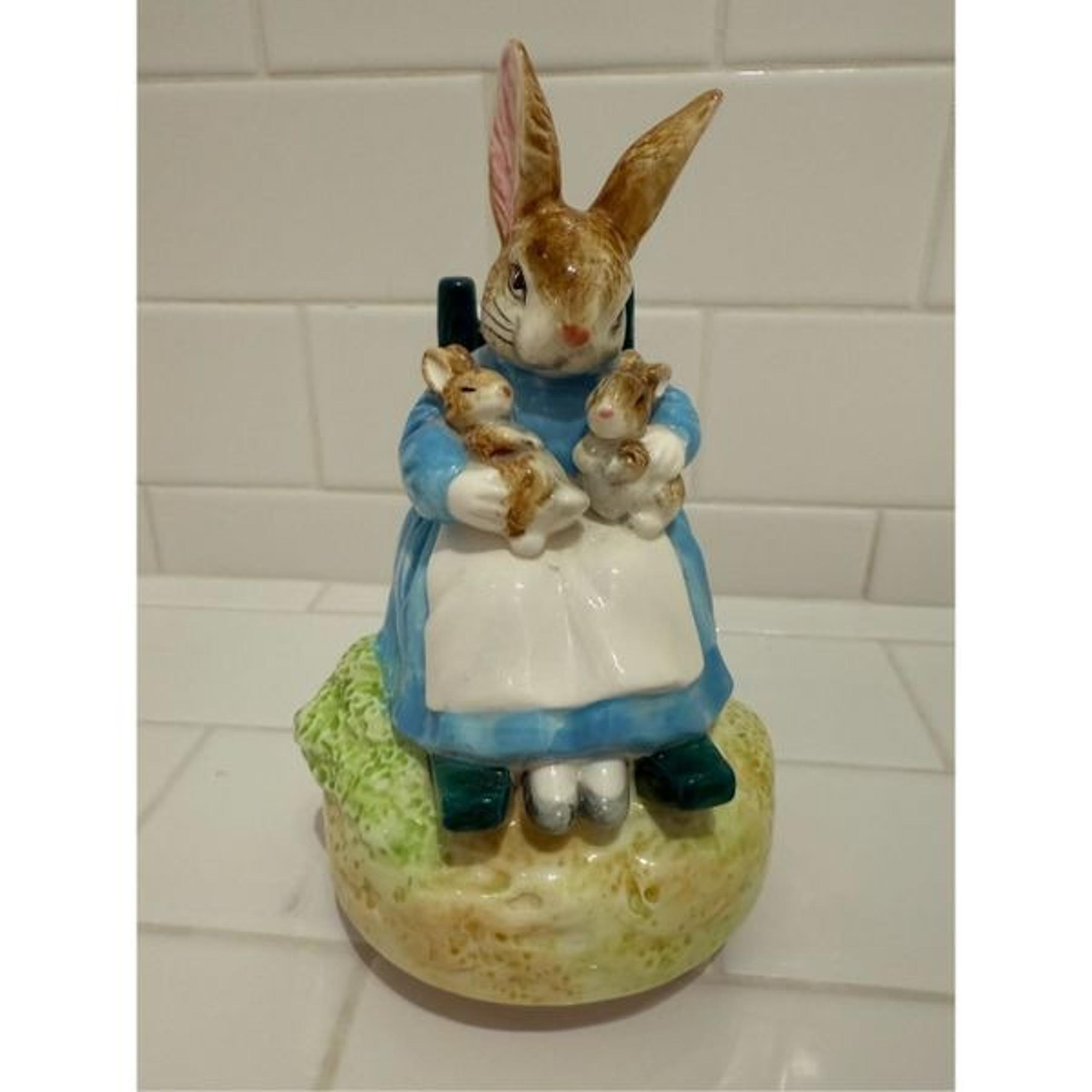 Beatrix Potter Peter Rabbit  Schmid Music Box Collection: Mrs. Rabbit