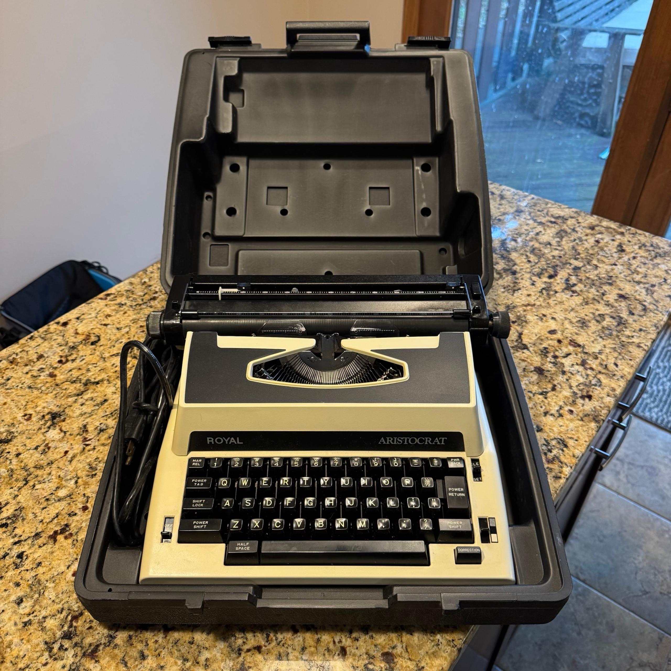 Vintage ROYAL Aristocrat TYPEWRITER - Portable Electric w/ Case - WORKS!