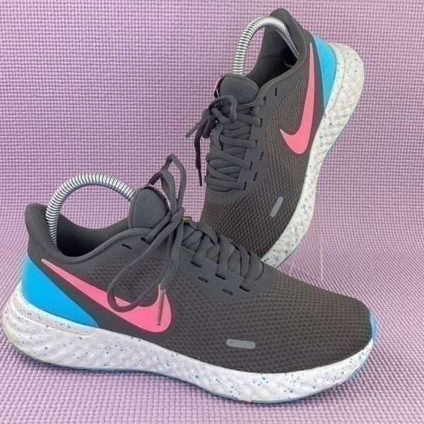 Nike Revolution 5 Running Shoe Thunder Gray Digital Pink 7 CU4830-001
