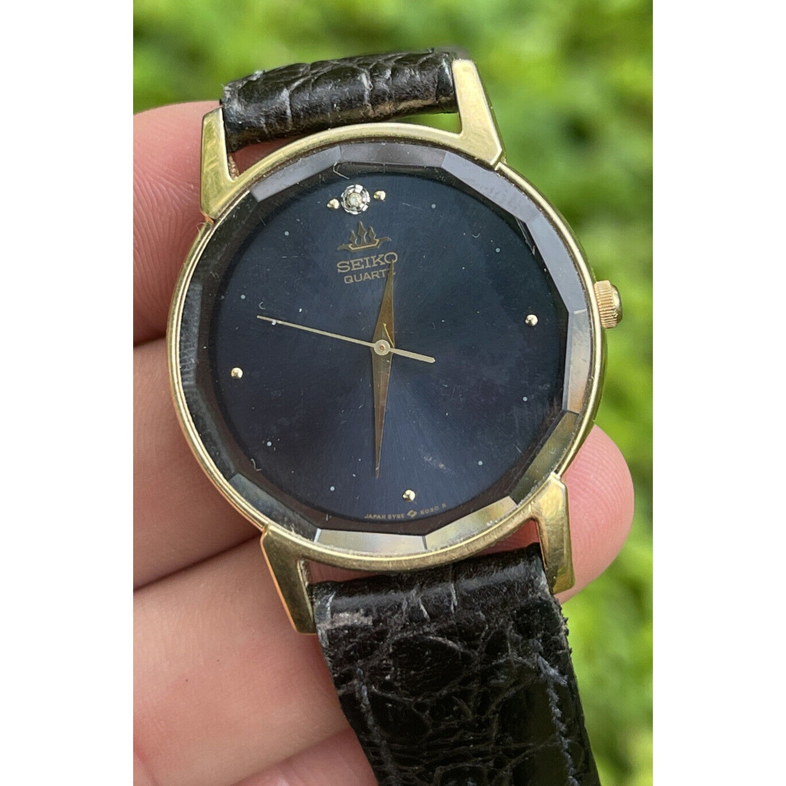 Seiko 5Y95-607A R1 Ladies Watch crocodile calfskin band diamond
