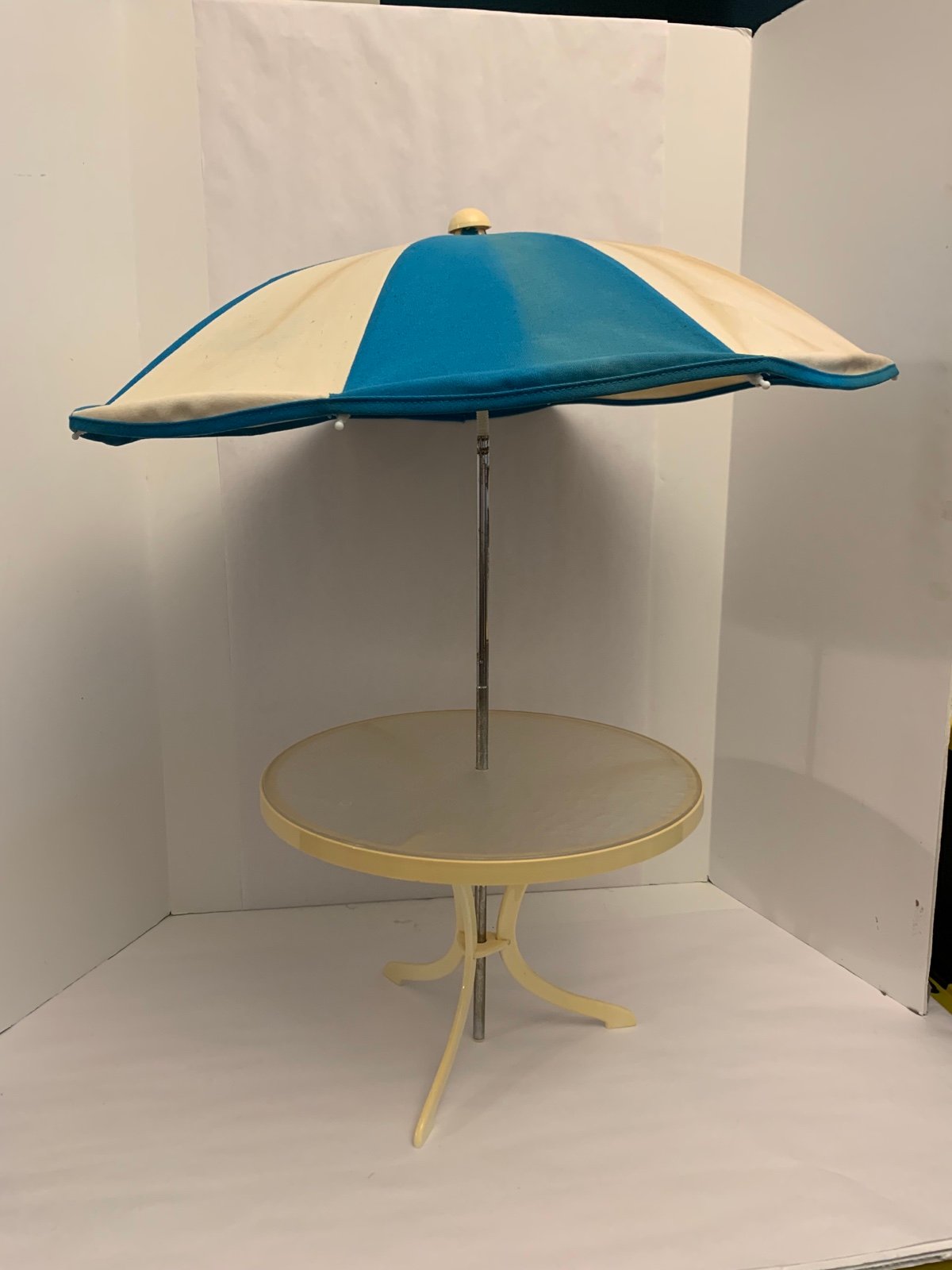 RETIRED American Girl Doll Patio Table And Umbrella Set Pleasant Company