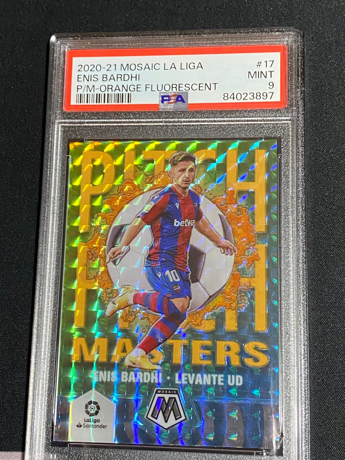 2020-21 Mosaic ENIS BARDHI Pitch Masters Orange Fluorescent /25 PSA 9
