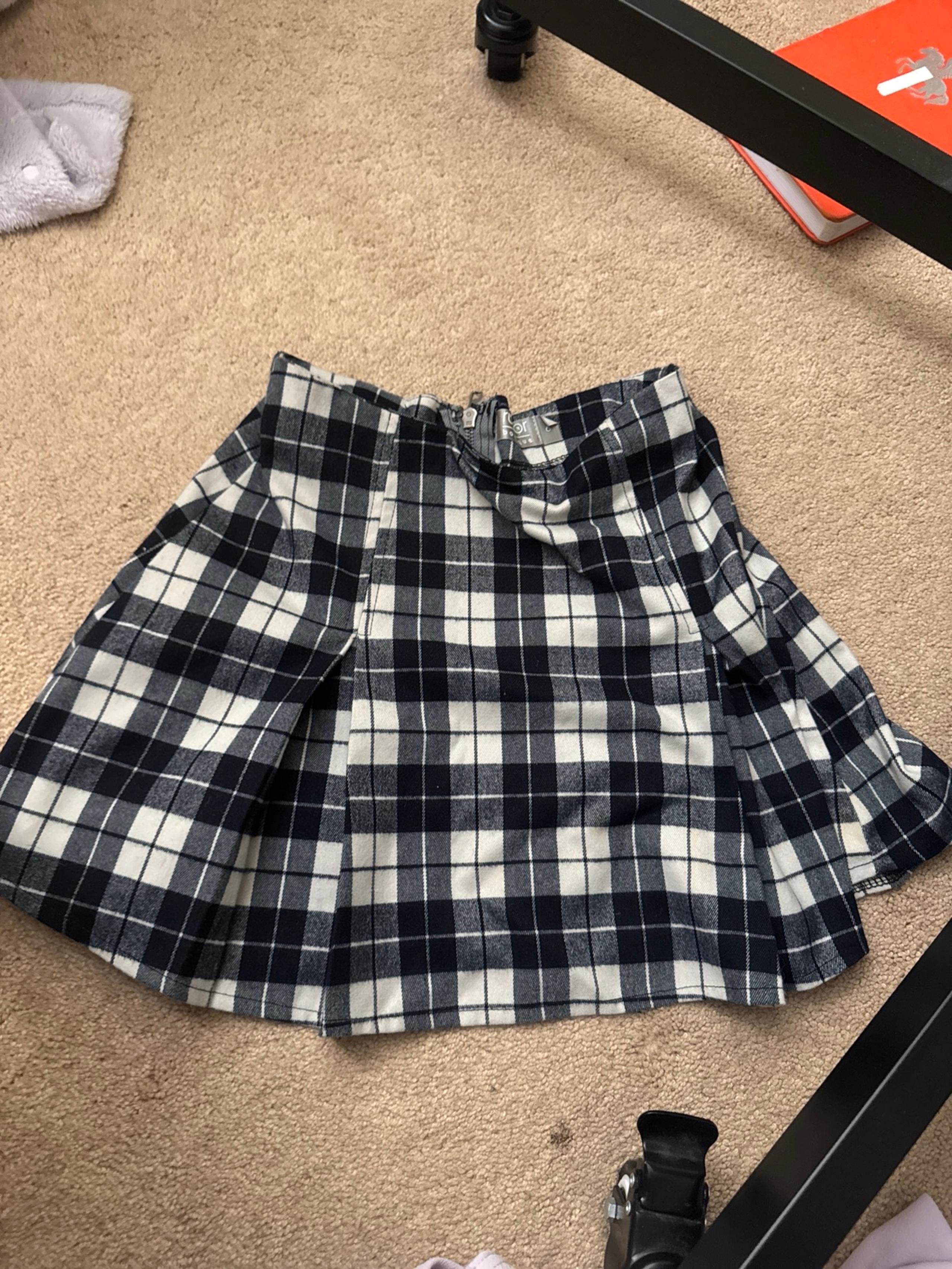 LF plaid skirt