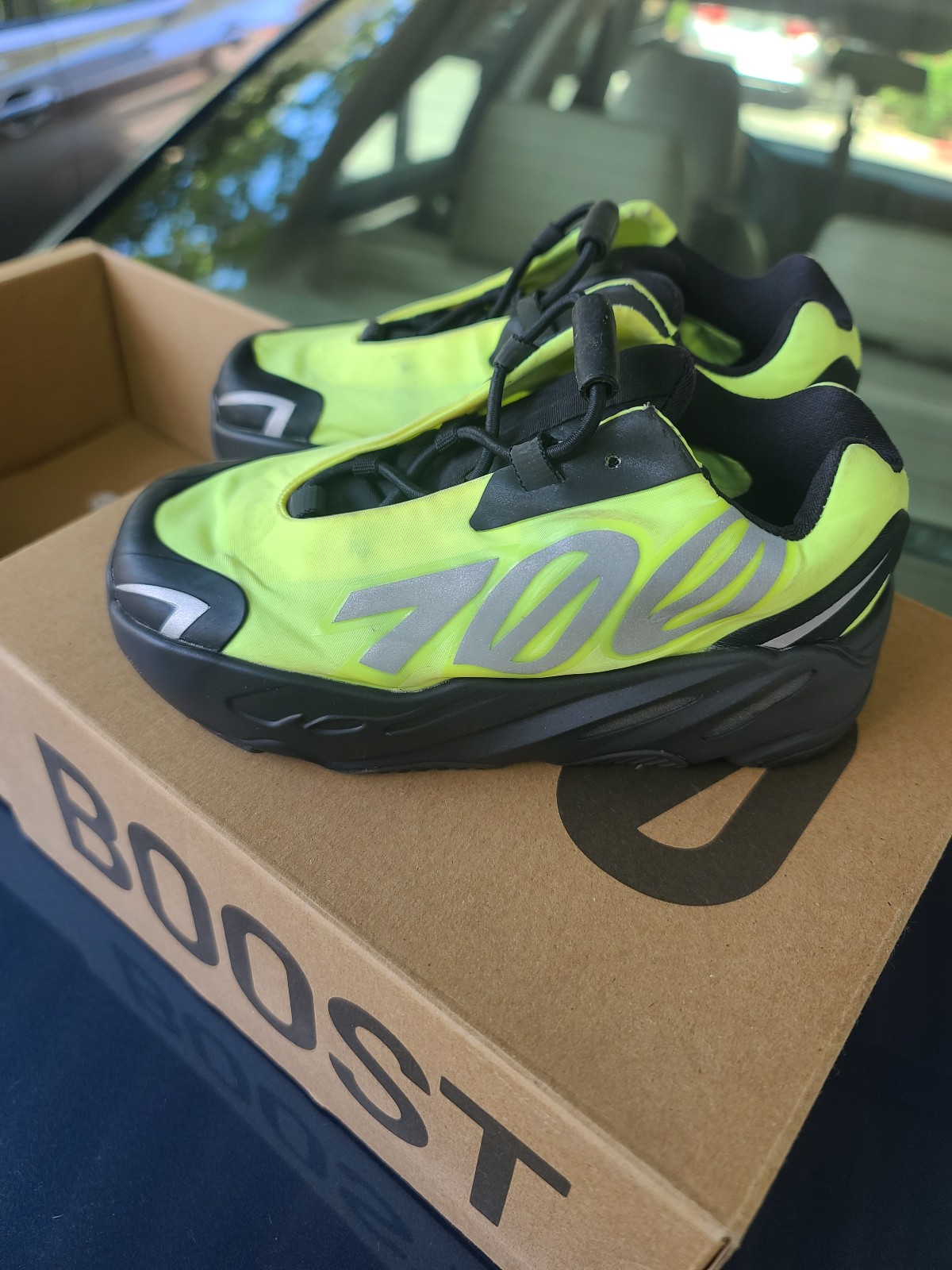 Yeezy Adidas Boost 700 MNVN in Phosphor
