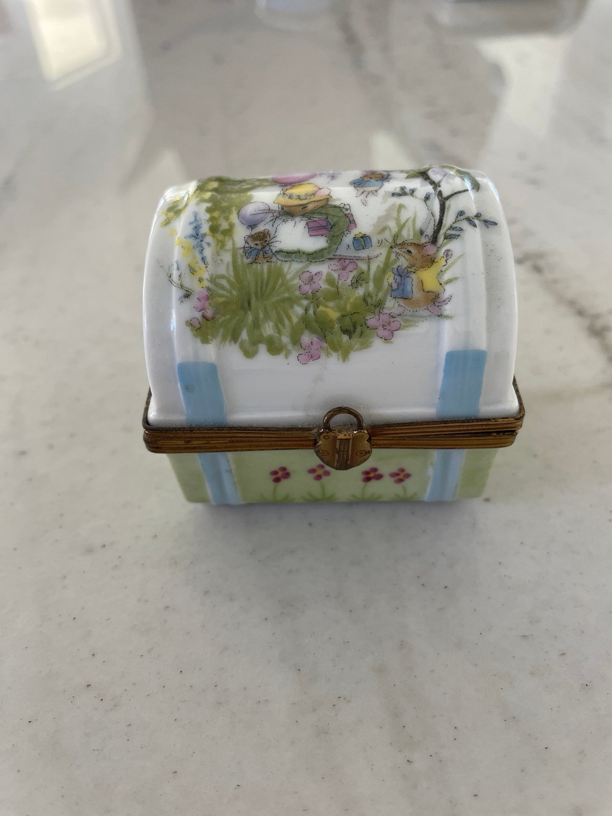 Rochard Limoges France Handpainted trinket box
