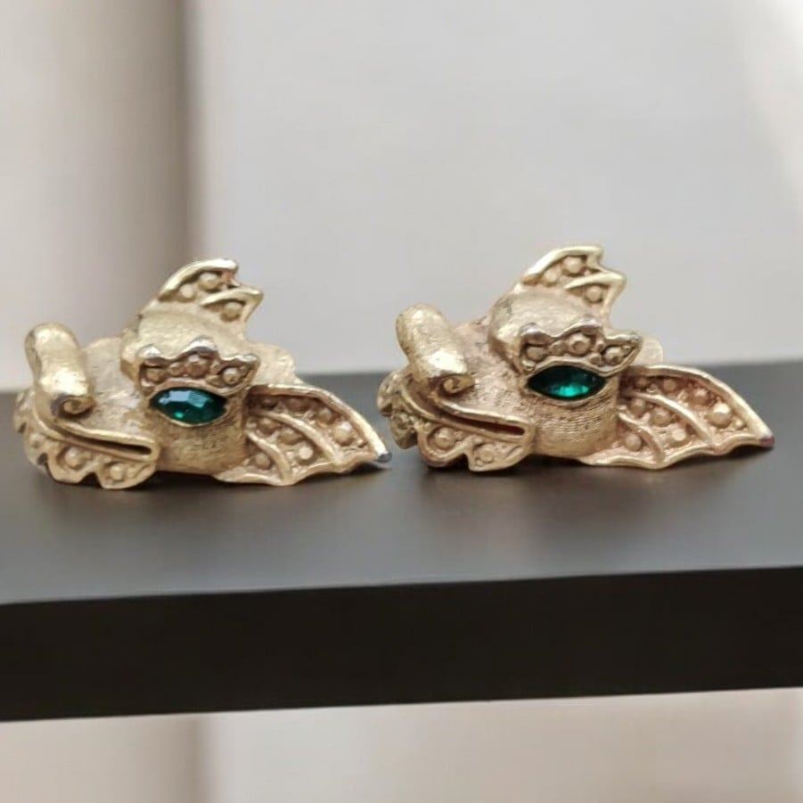 RARE Vintage green emerald dragon cufflinks