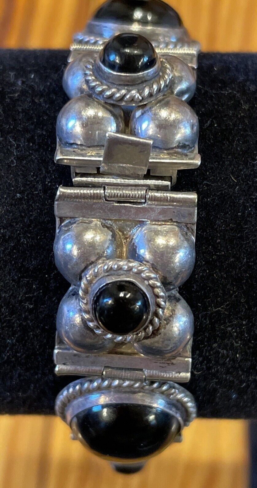 VTG Signed JAC Jorge Castaneda Hecho en Mexico Taxco 925 Silver Onyx Bracelet