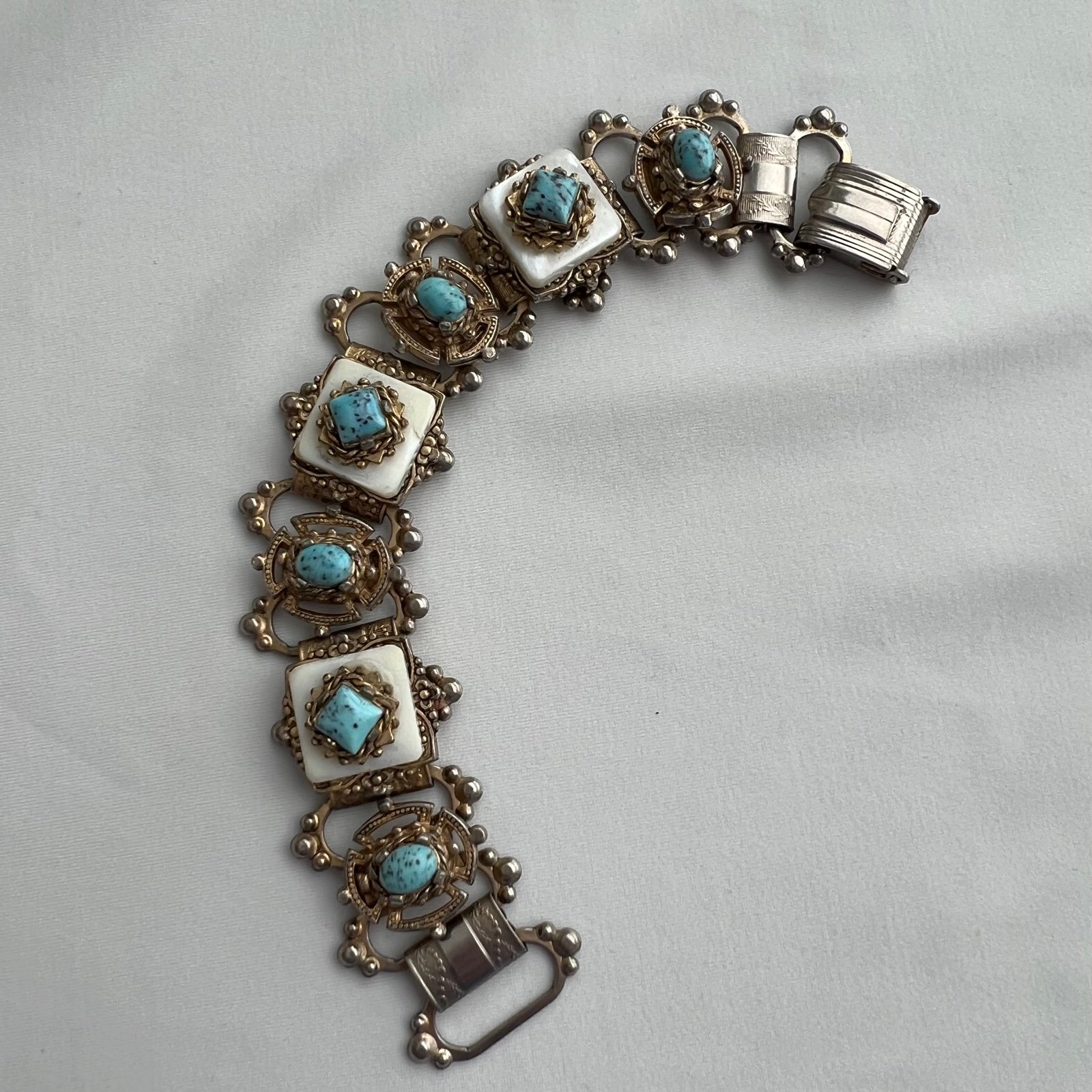 Vintage Victorian Gold Tone Stone Estate Bracelet
