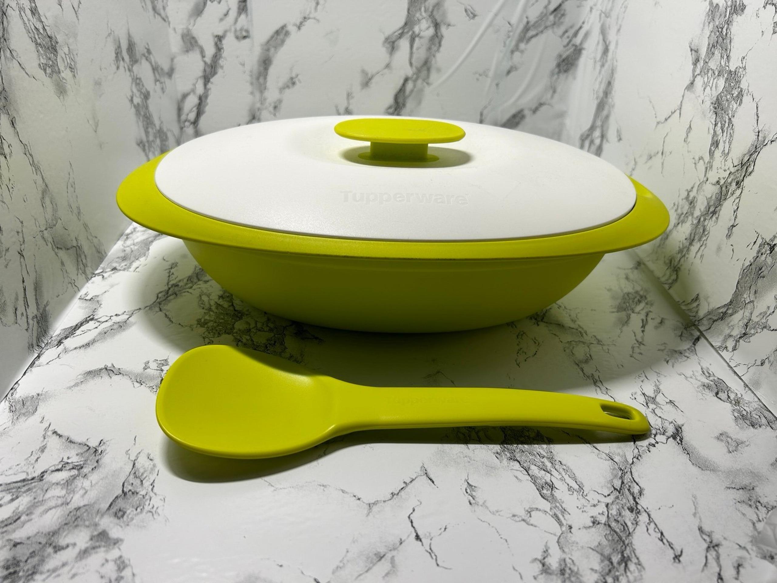 Tupperware Essentials Medium Serving Dish