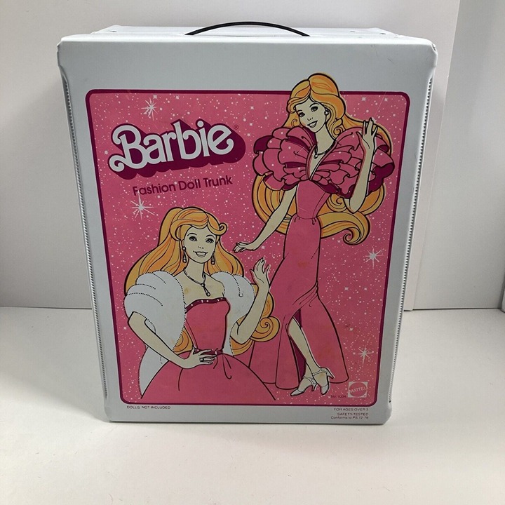 Vintage 1982 Mattel Barbie Case #1004 with Clothes and Accessories