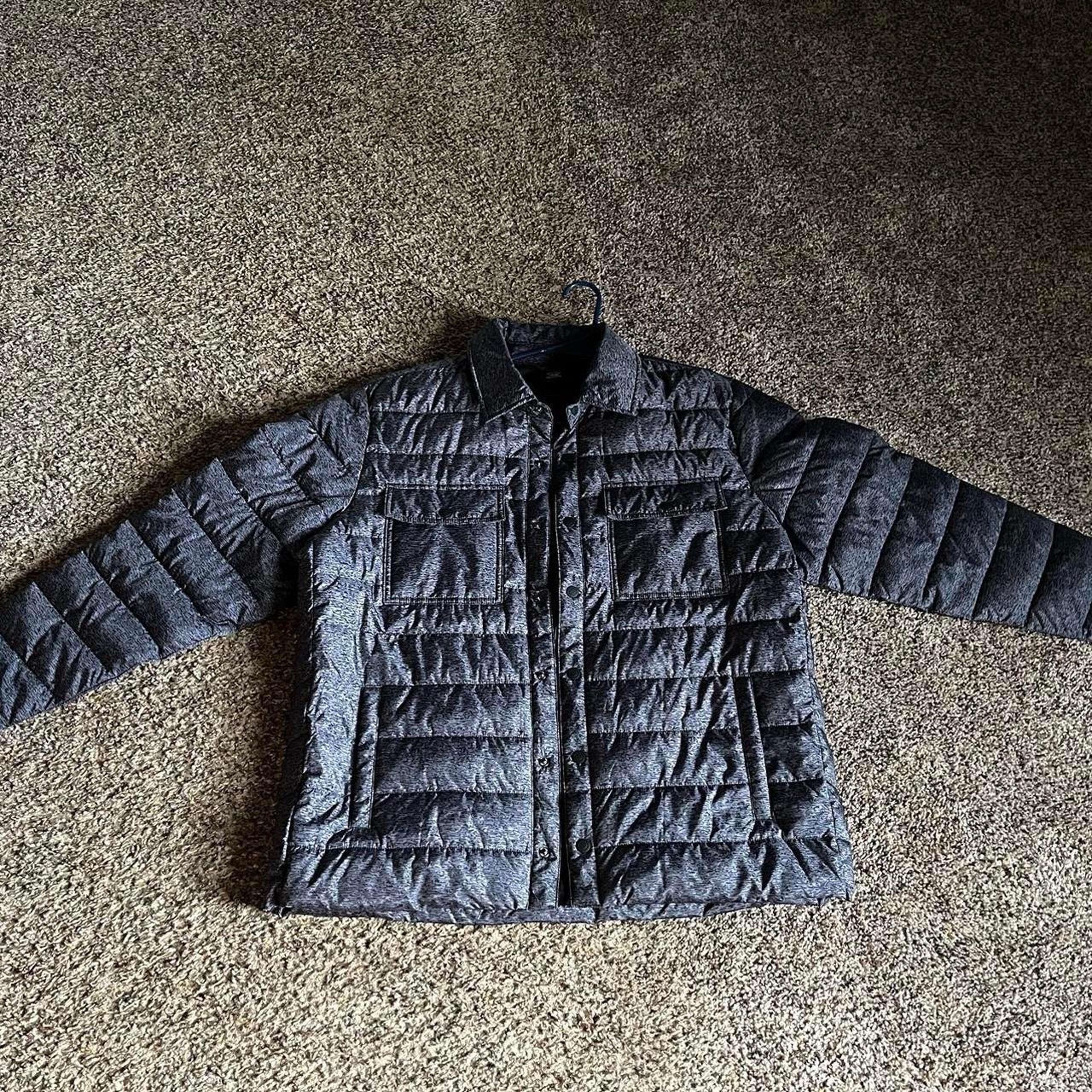 Men’s Size L puffer jacket