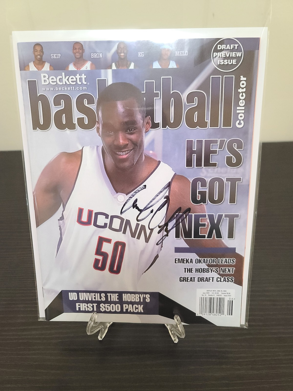 Autograph Emeka Okafor UConn ncaa Beckett magazine