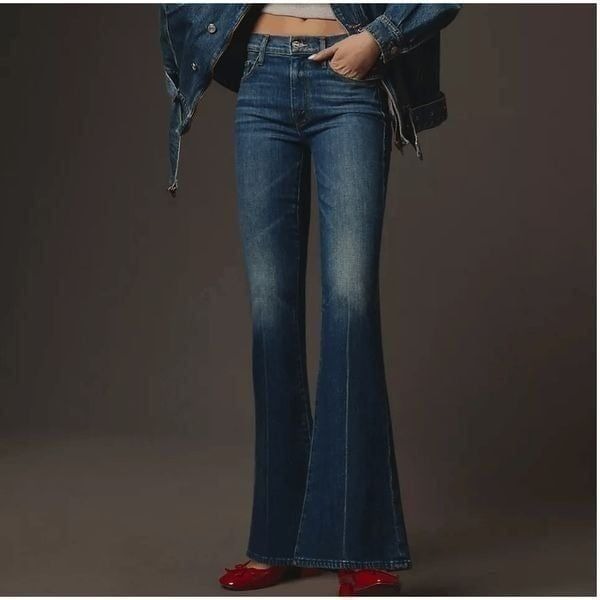 NWT! Mother Denim Weekender Flare Jeans Size 31