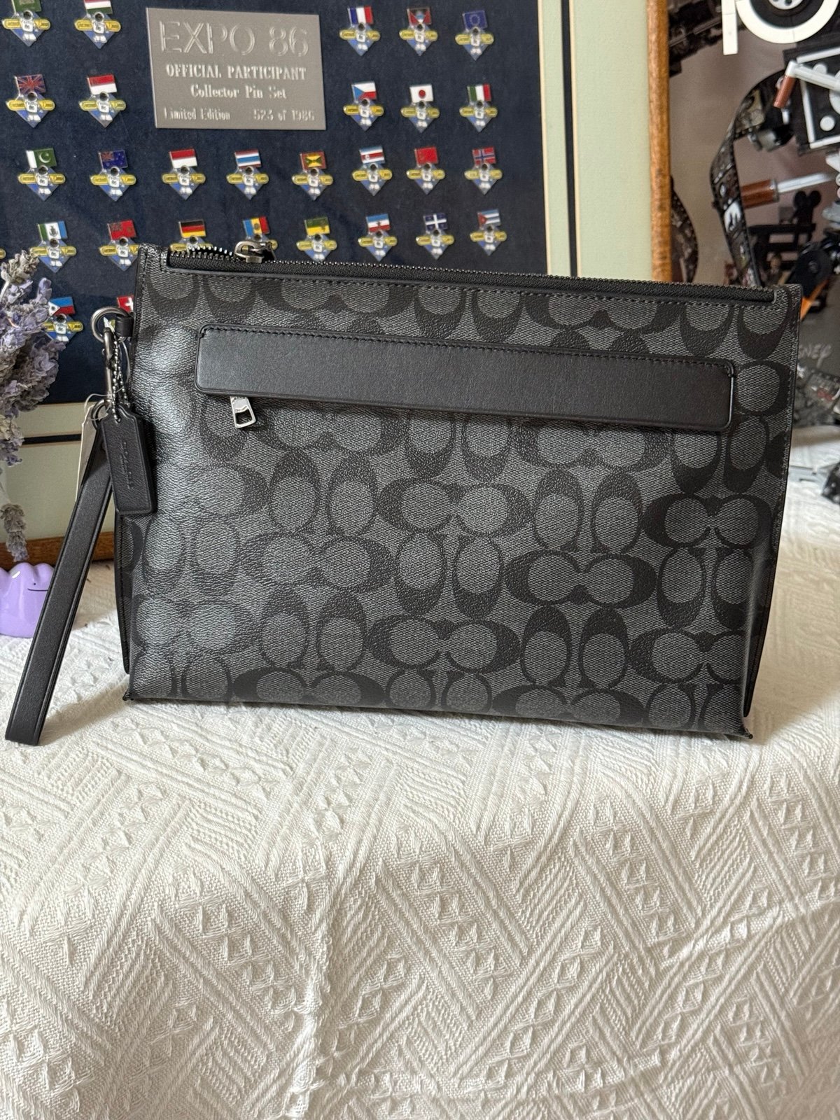 coach Carryall Pouch In Signature Canvas f29508