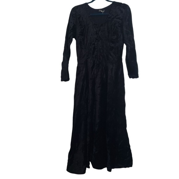 Vintage 90s Nostalgia Black Velvet Long Sleeve Maxi Dress Romantic Witchy Goth