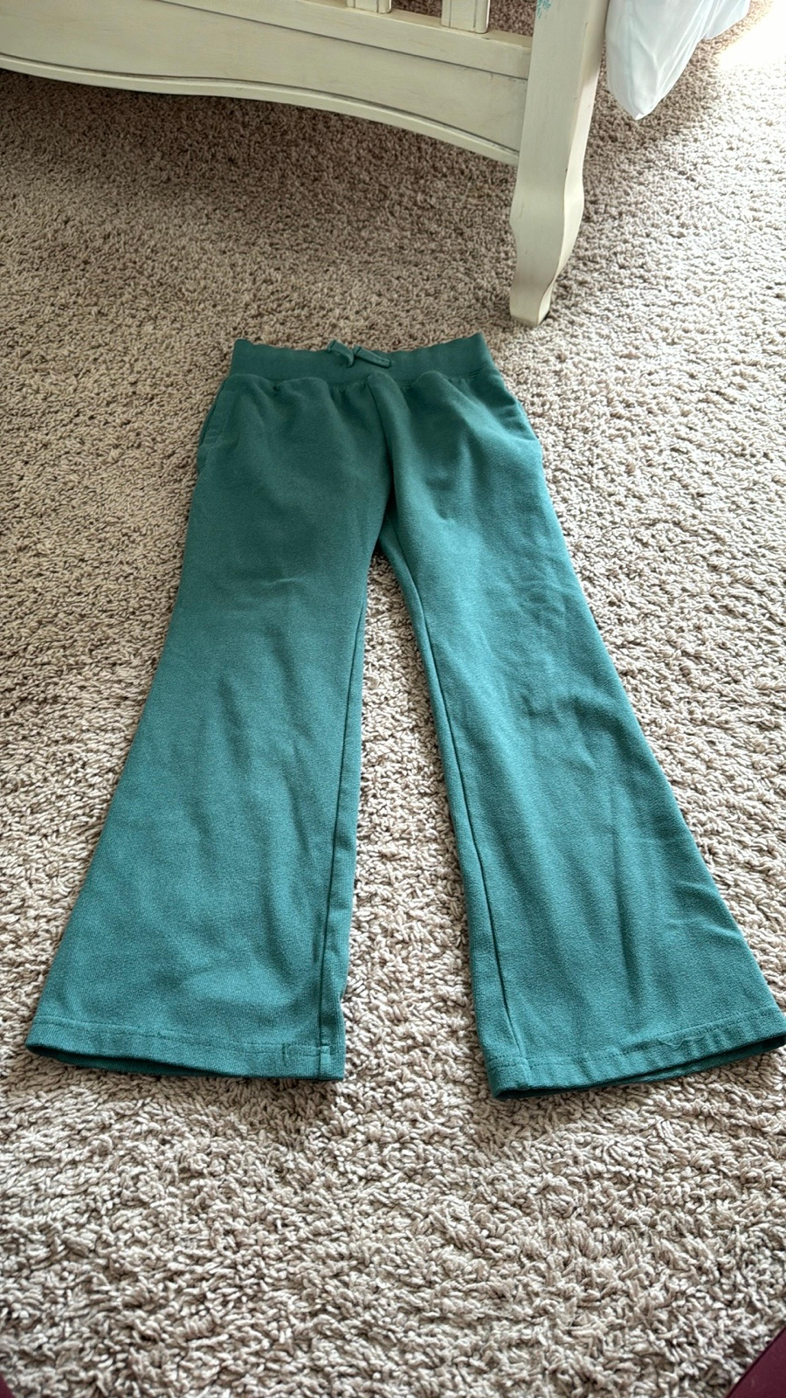 Abercrombie kids sweatpants size 7/8