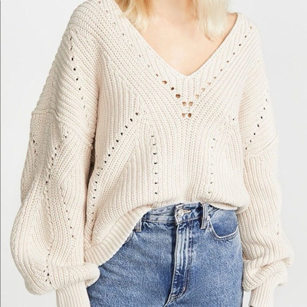 Free People The All Day Long V Sweater. old money, quiet luxury Size S