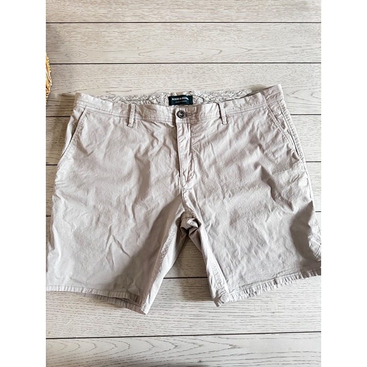 Rodd & Gunn The Gunn 9 Short size 42