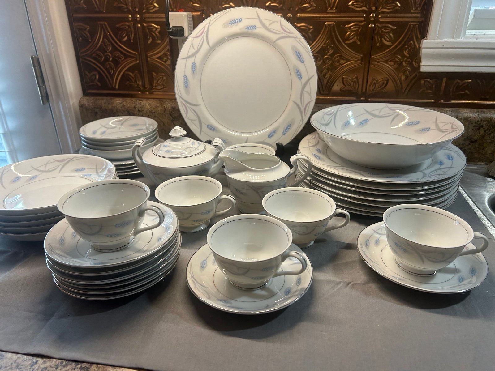 Fine China Set 38 Pieces (Royal Wheat)