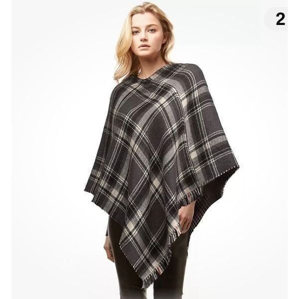NWT LOF Love of Fashion Pullover Poncho Cape. Tartan plaid. Renfaire GOT Fairy