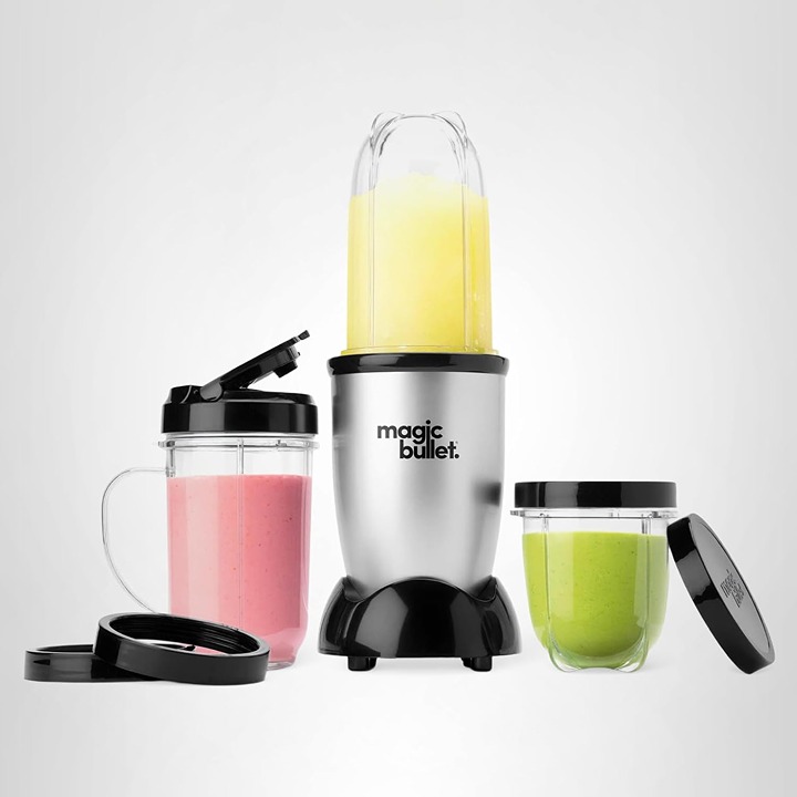 New Small Blender 11 Piece Set in Silver for Smoothies and Food Prep
