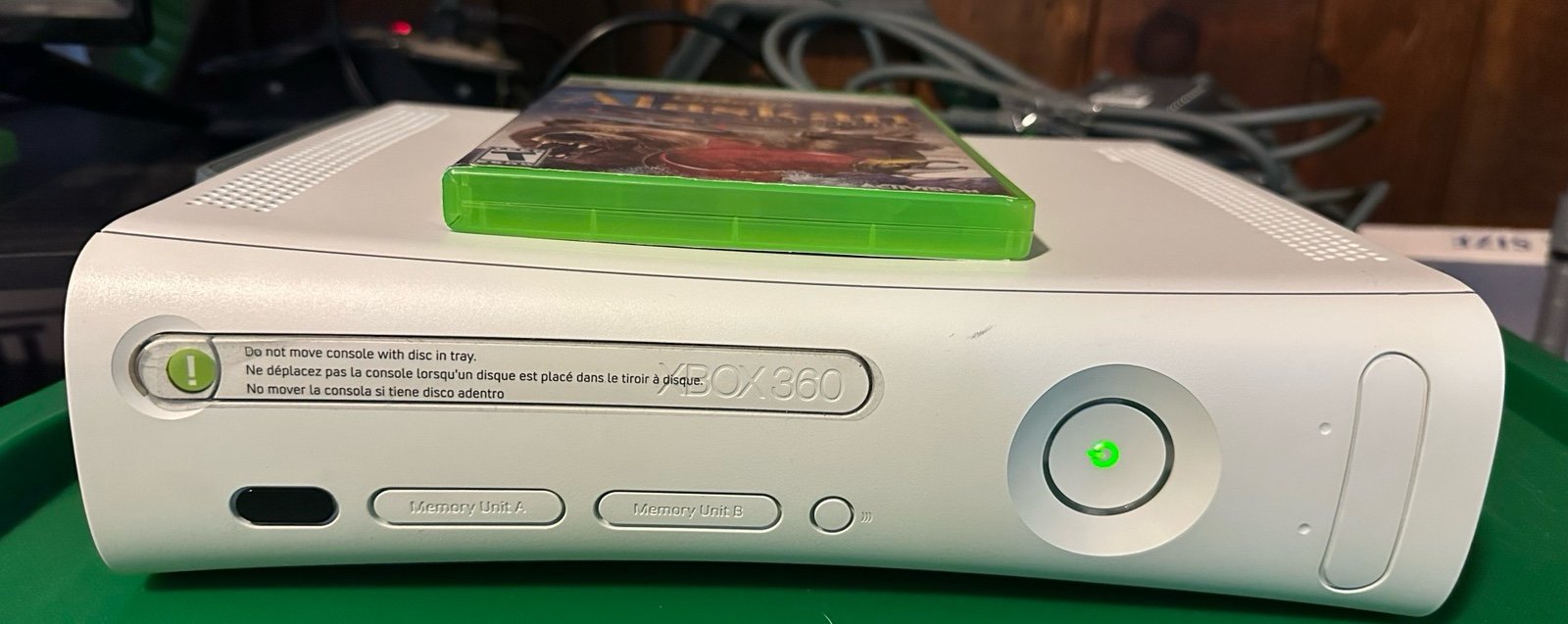 Xbox 360 (9-18-2009) Bundle 5 Games And 3 Controllers Tested