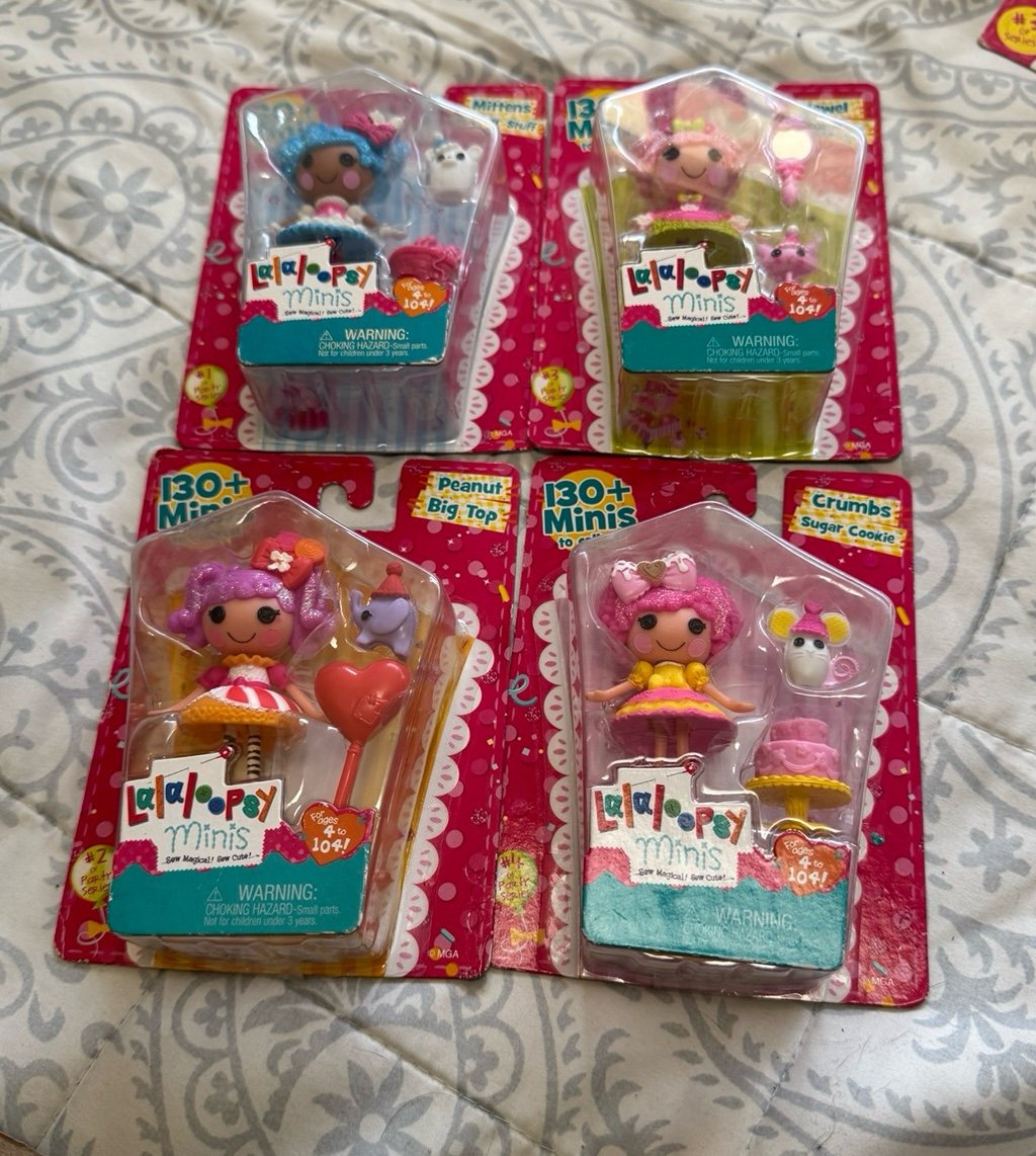 Lalaloopsy mini doll Deluxe Collection
