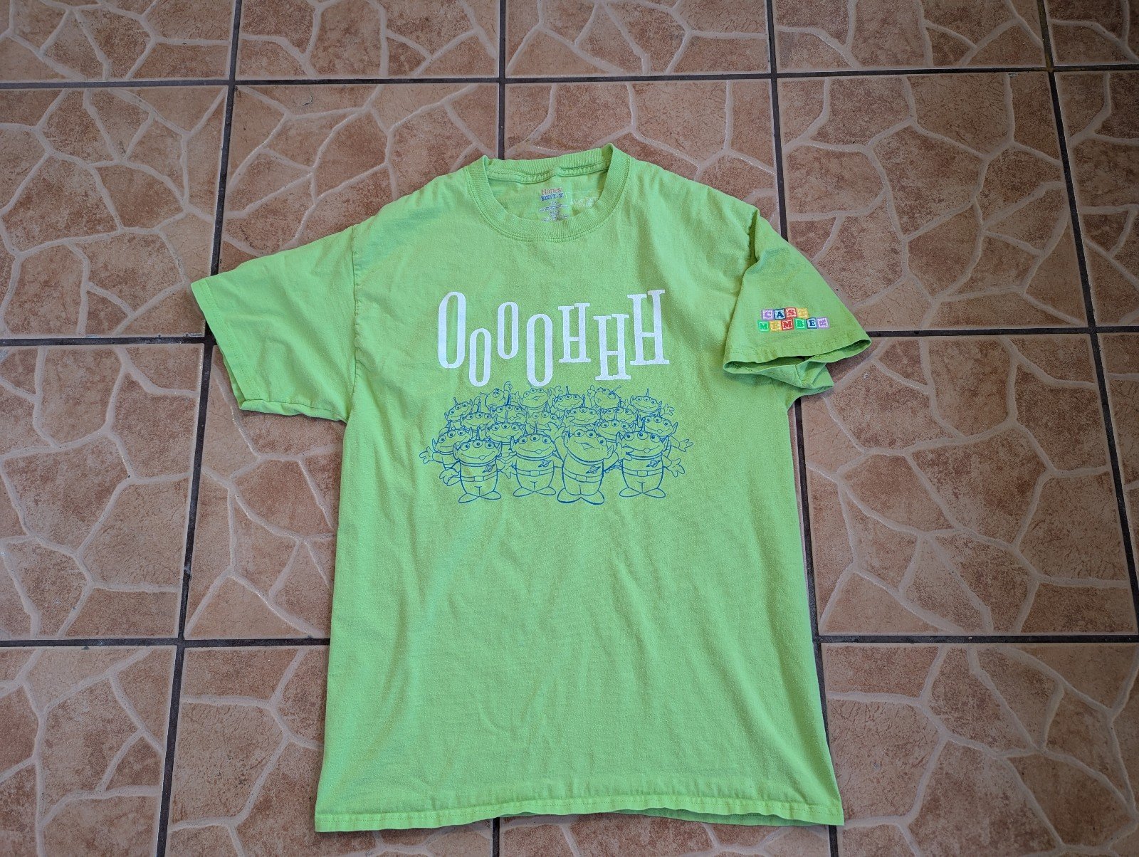 Toy Story Land Cast Member Exclusive Walt Disney World T-shirt LG 2018 aliens