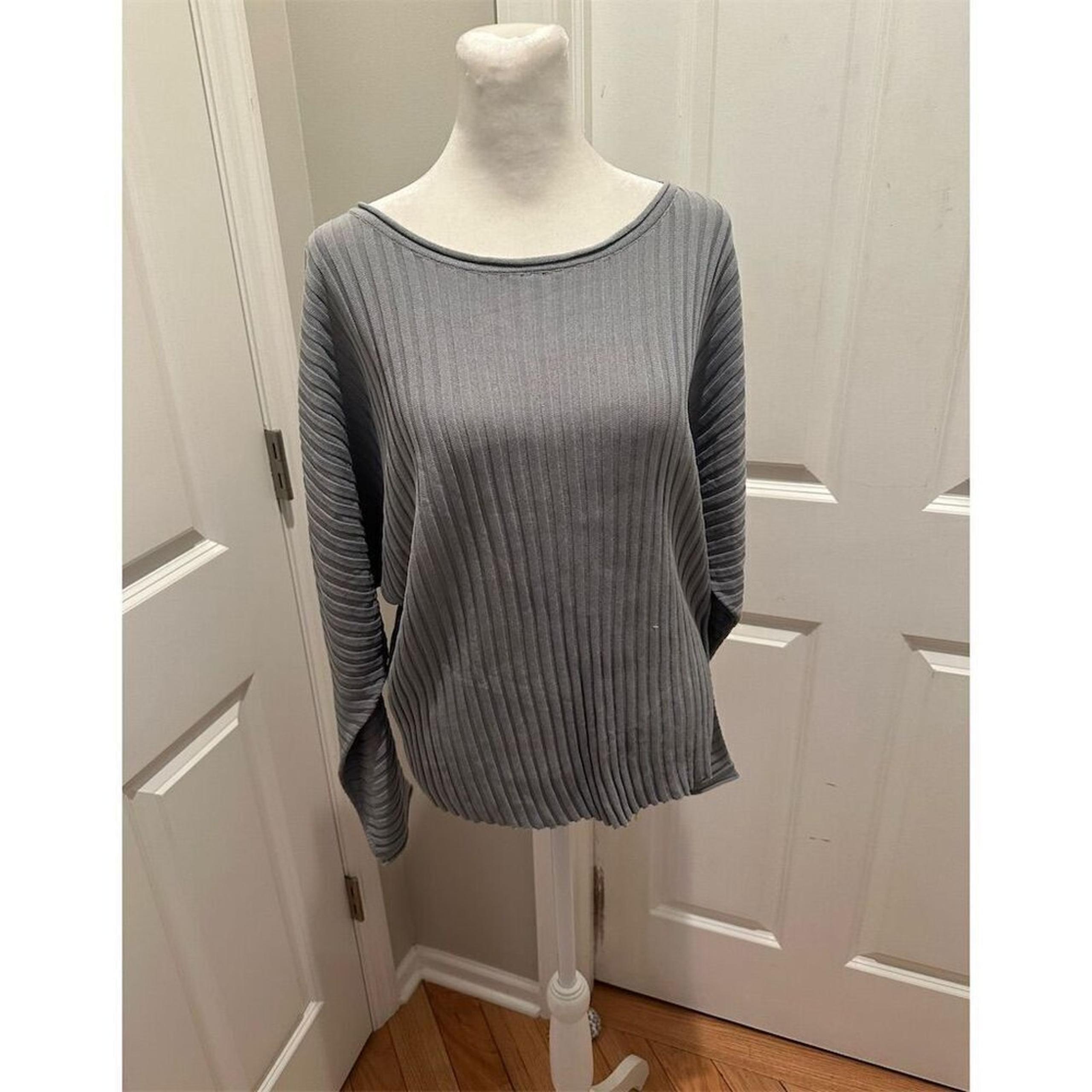 Club Monaco Women's Gray Ribbed Dolman Sleeve Sweater Size S