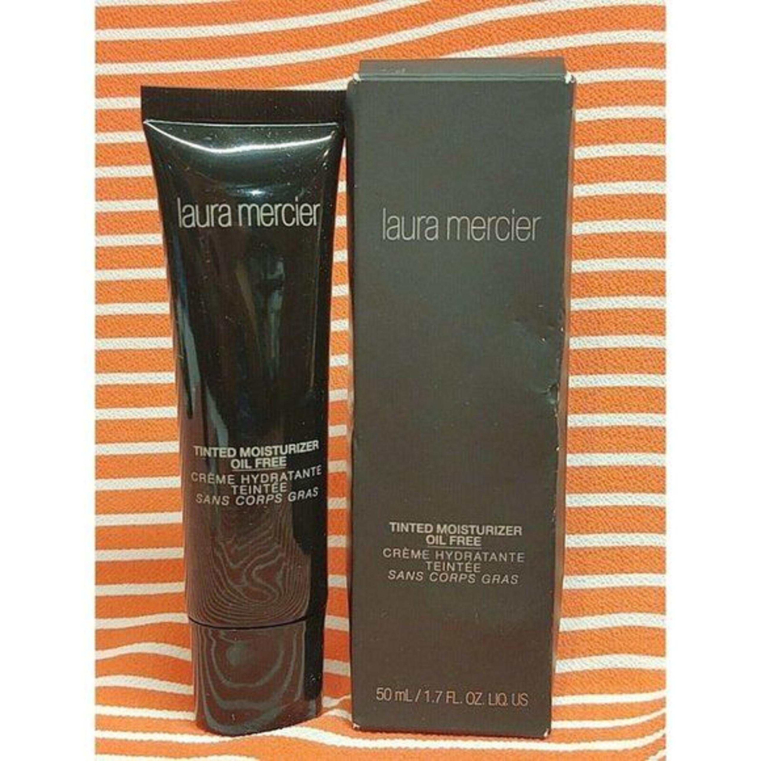 Laura Mercier TINTED MOISTURIZER OIL FREE Tan 5W1