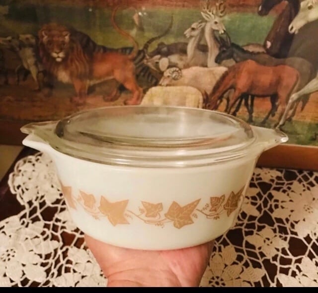 PYREX SANDALWOOD IVY 471 w LID