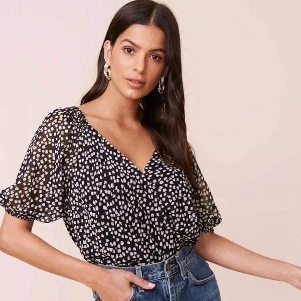 ASTR The Label BLACK/WHITE DOUBLE V SURPLICE BODYSUIT