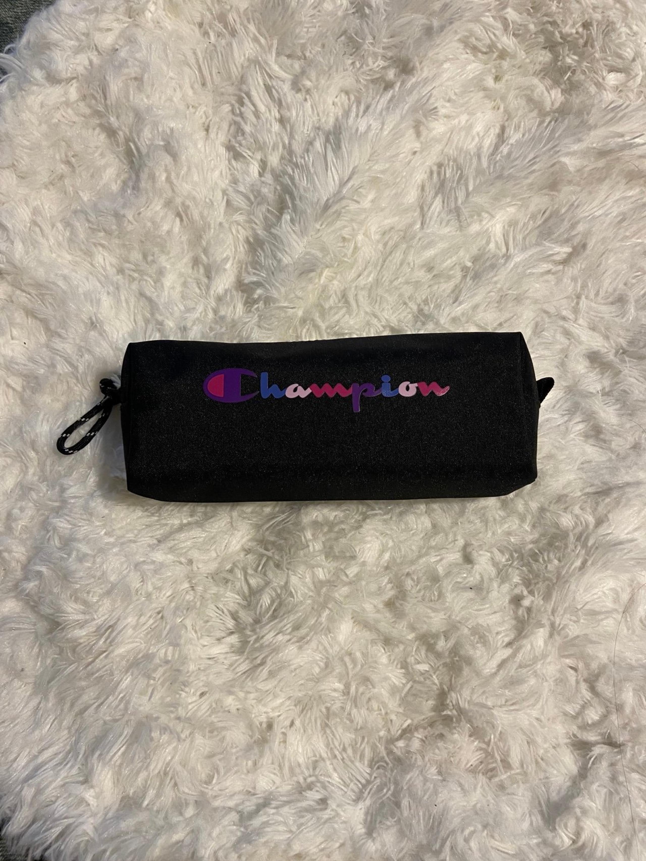Champion Pouch
