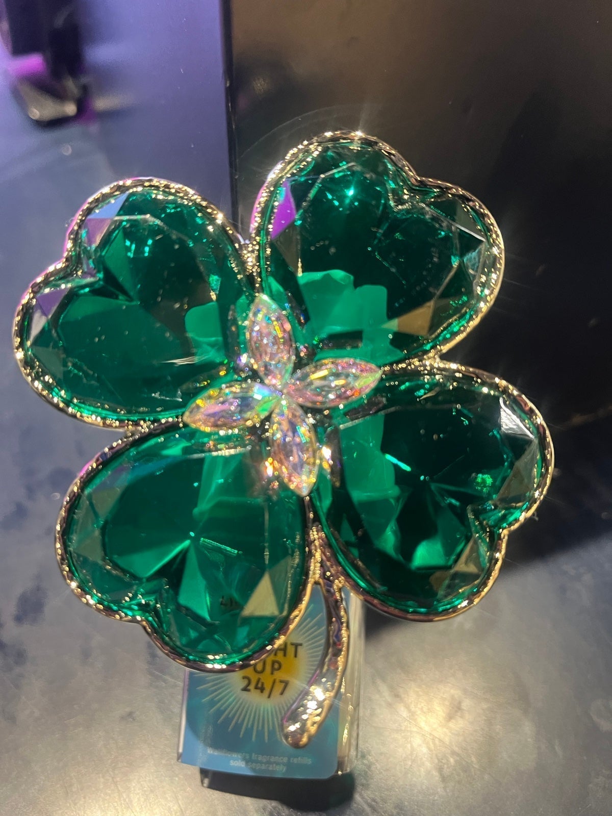 four leaf clover wallflower plug in