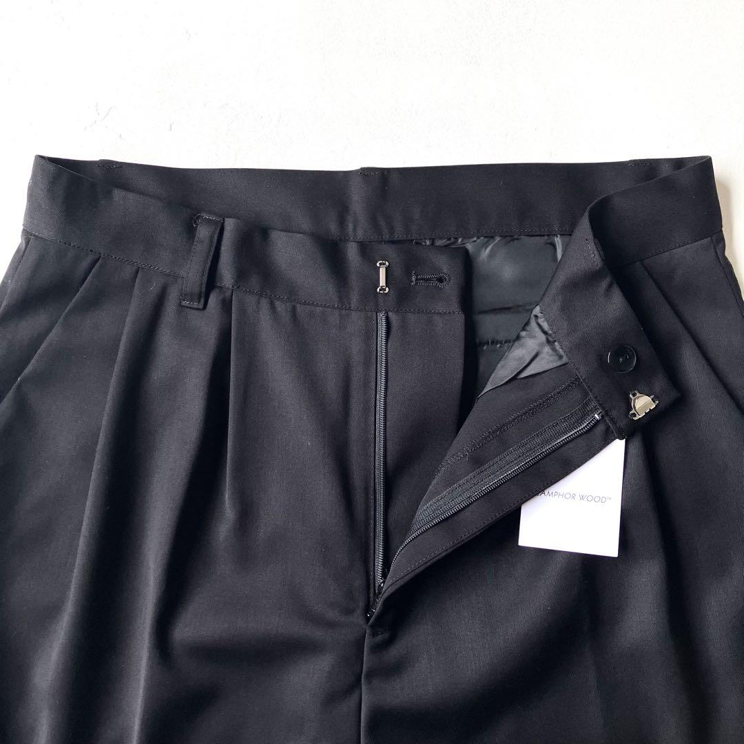 Camphor Wood 2-Tuck Wide Baggy Flare Slacks - M - Black