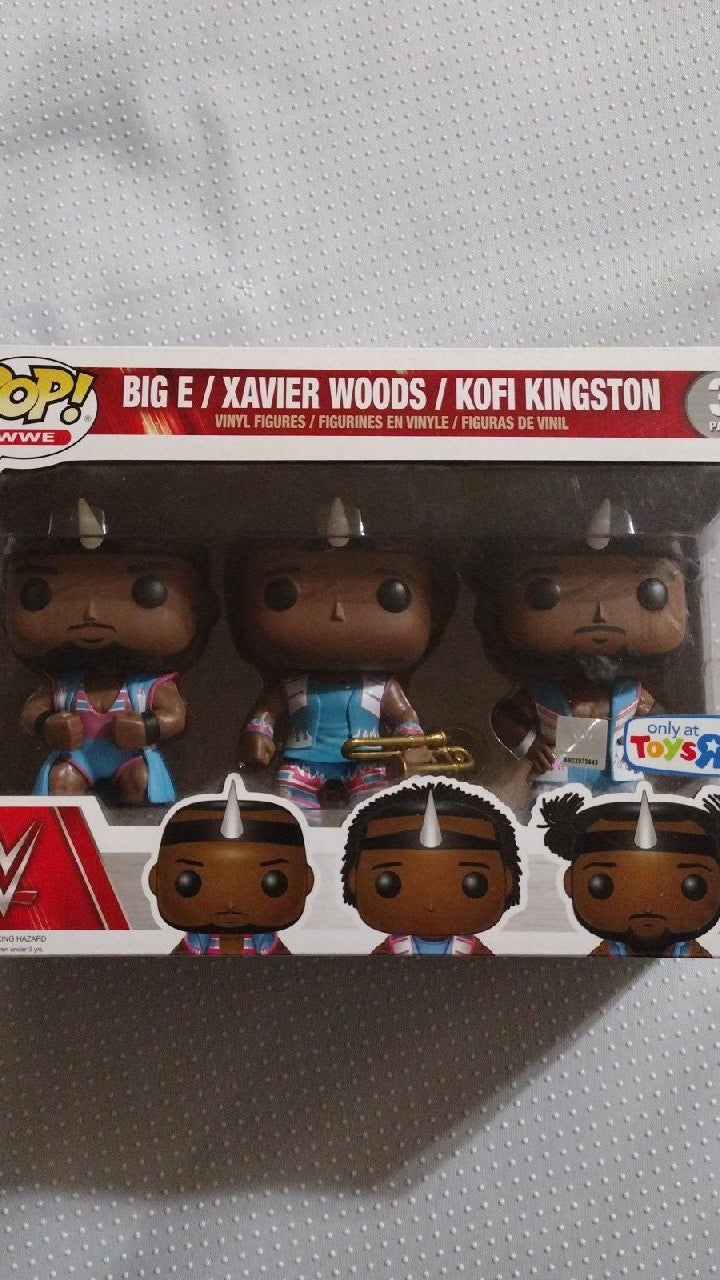 WWE NEW DAY TOYS R US EXCLUSIVE 3 PACK