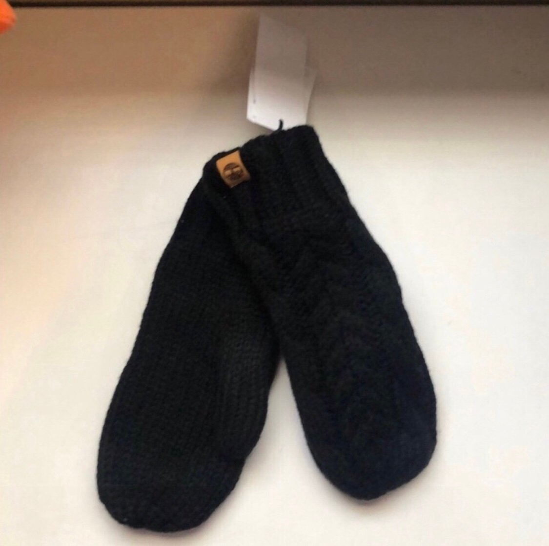 New Women’s Mittens Timberland Black Cable Knit Lined Women’s Winter Mittens