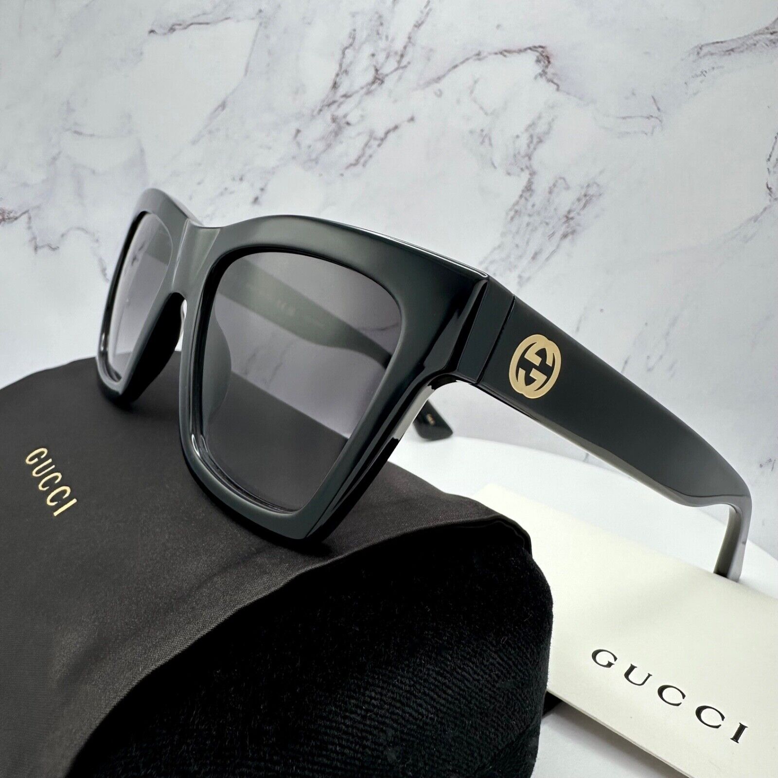 New GUCCI Sunglasses Black Gold Interlocking GG Logo Authentic Italy Square