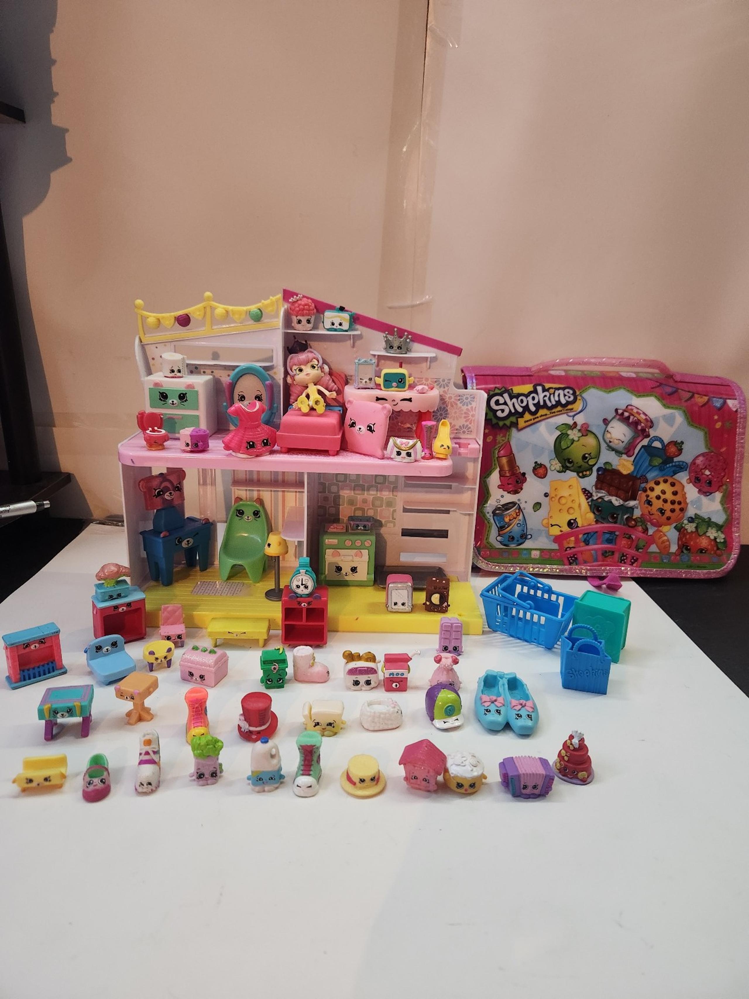 Shopkins play house dollhouse playset w/ 60 Figure, storage bag B4