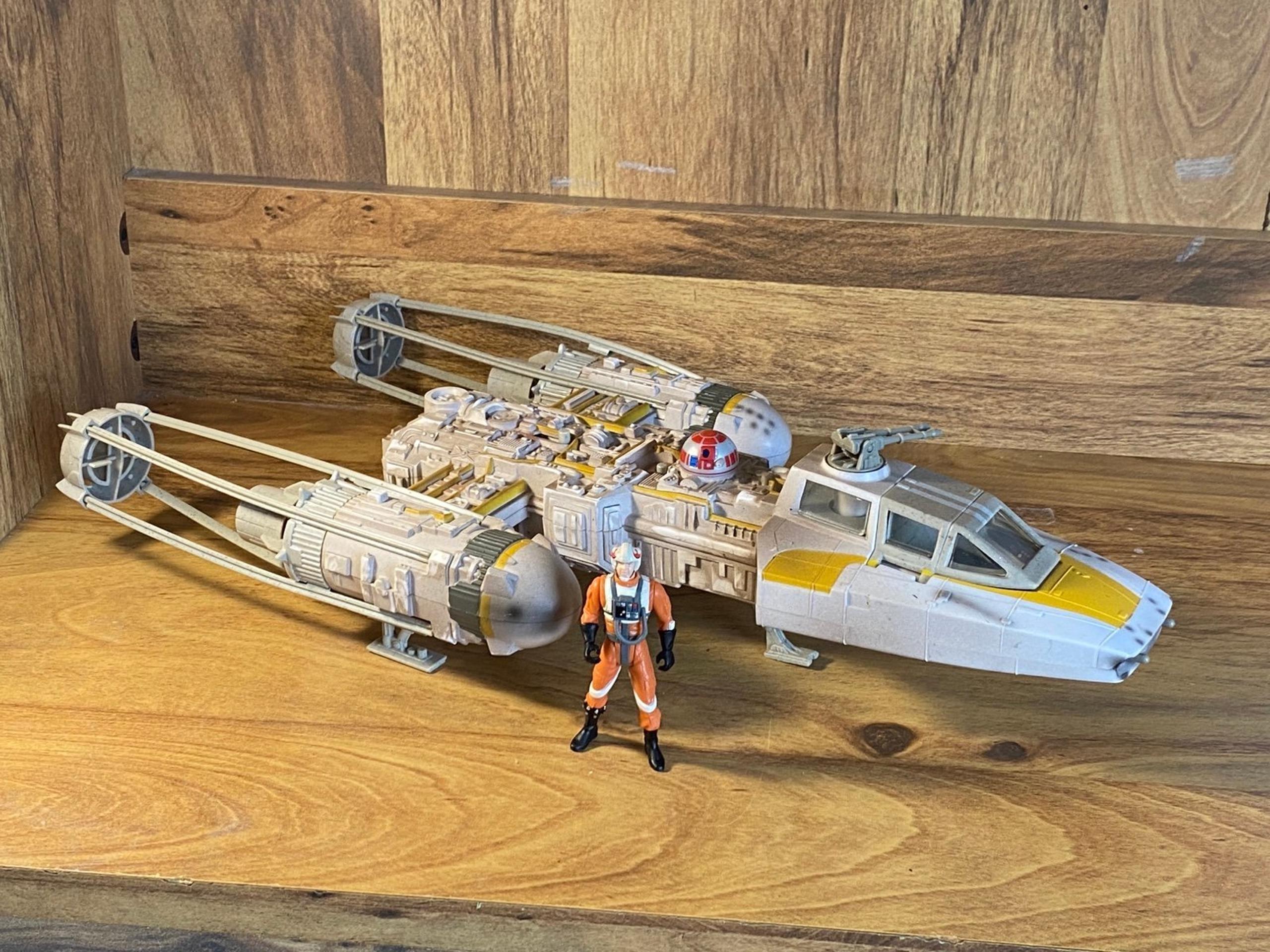 Star Wars Power of the Force Y-Wing Bomber Hasbro 1999