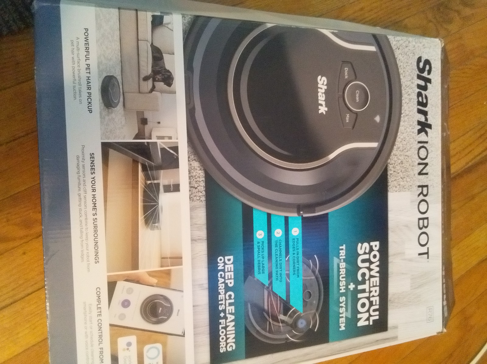 Shark ION Robot Vacuum. Excellent Condition