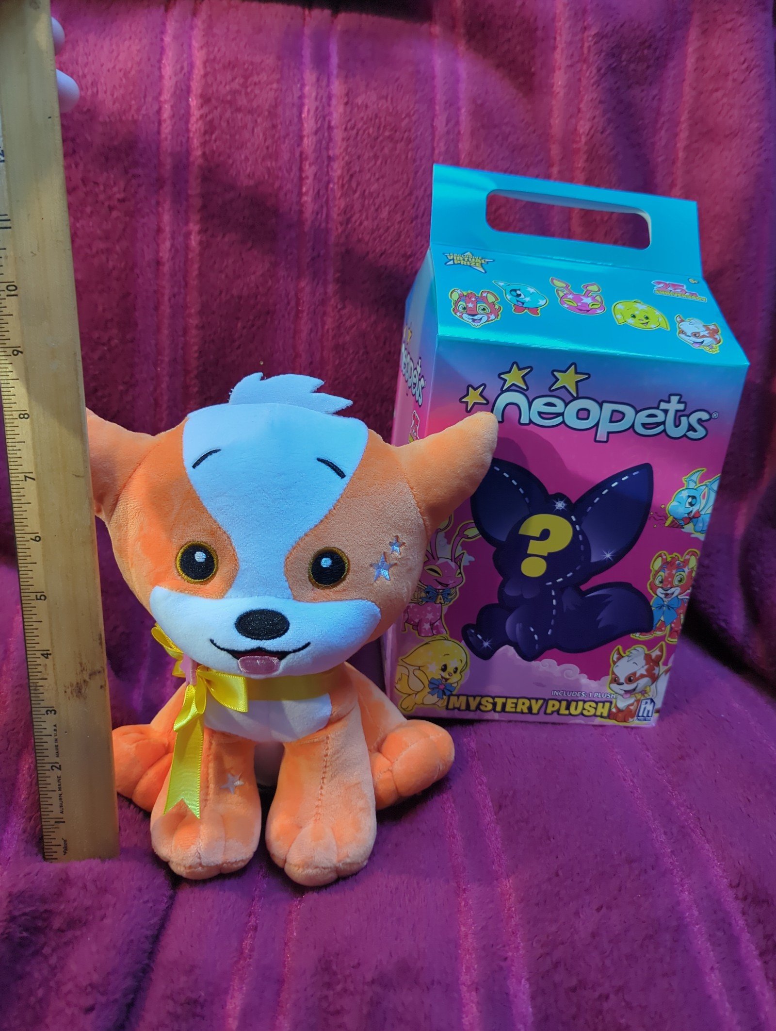 Neopets Mystery Plush Doglefox