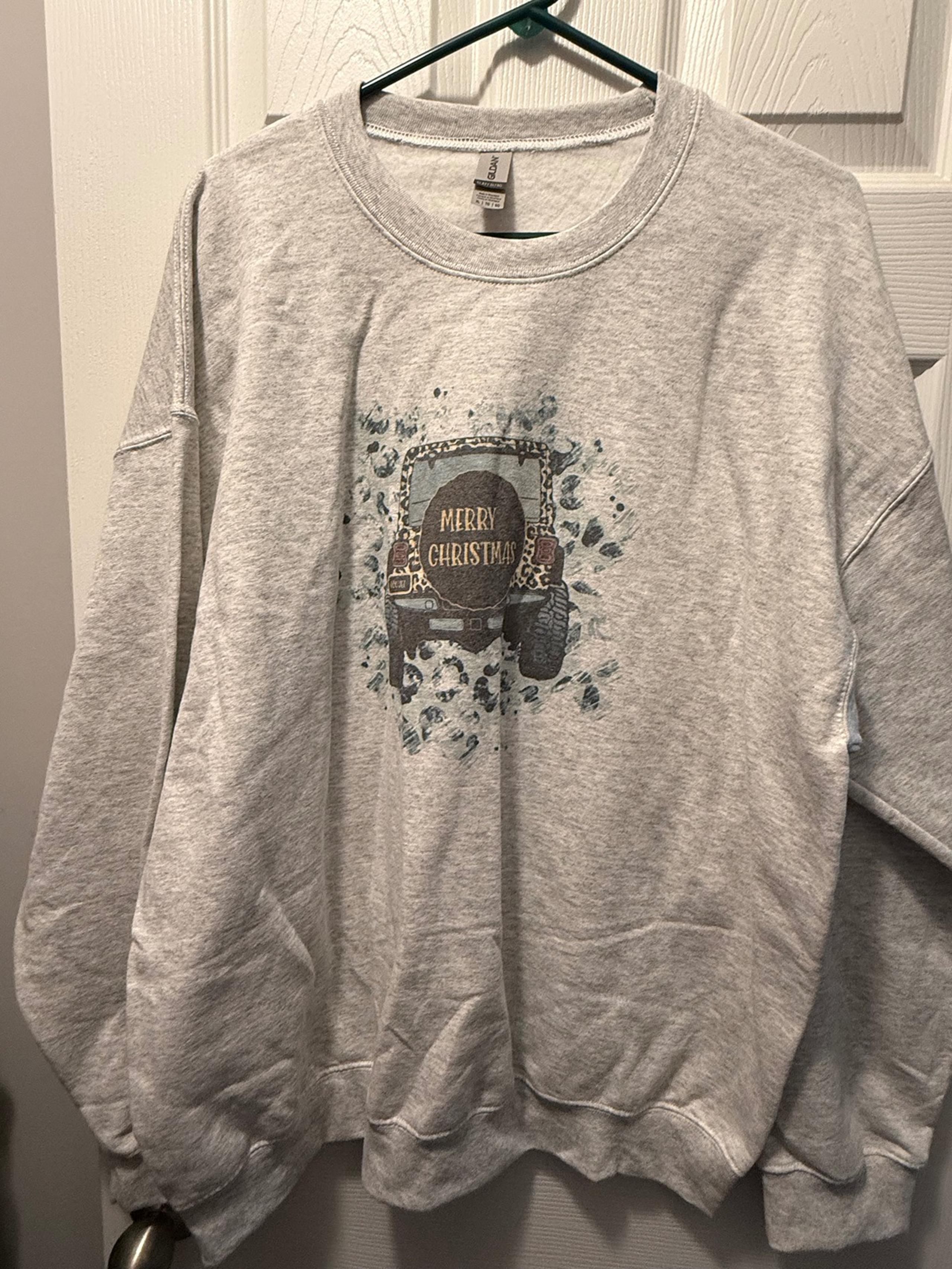 Christmas Jeep Sweatshirt **NEW** XL