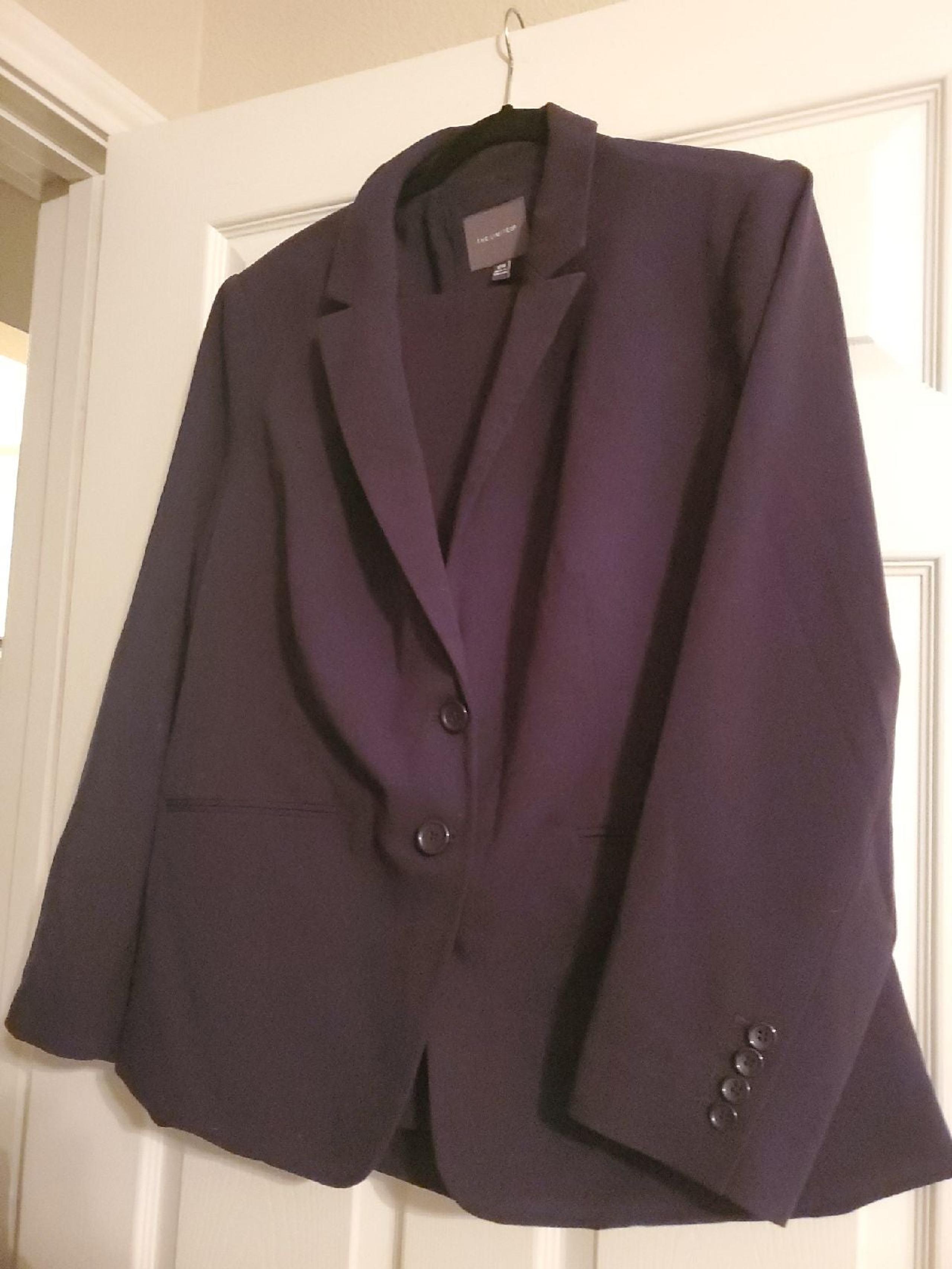 The Limited Navy Pants Suit 18w NWOT