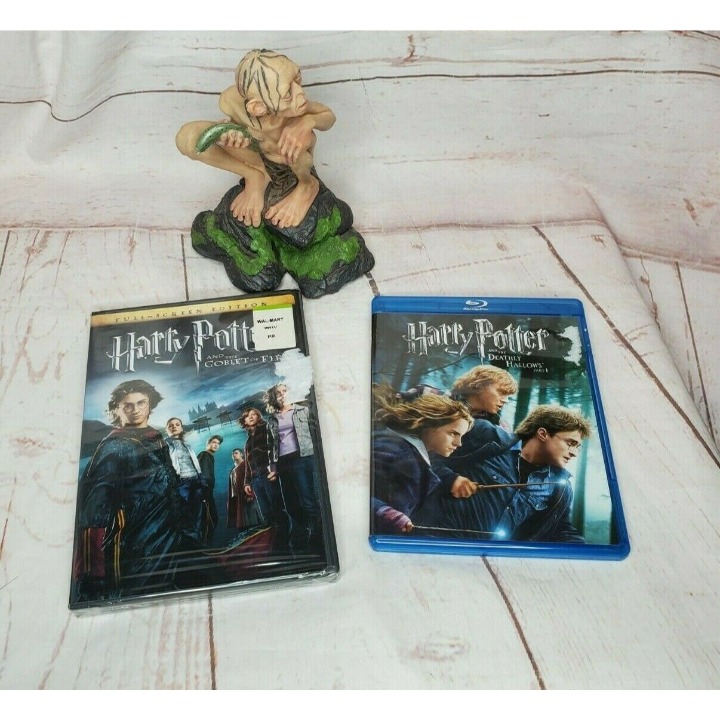 Harry Potter Sméagol The Two Tower Statue, Blu-ray And DVD Bundle