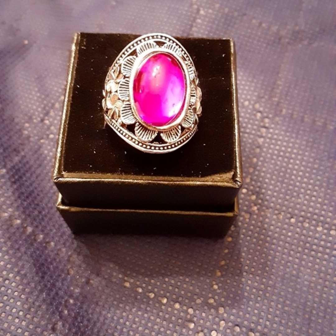 Women Floral Silver Tone Ring size 7