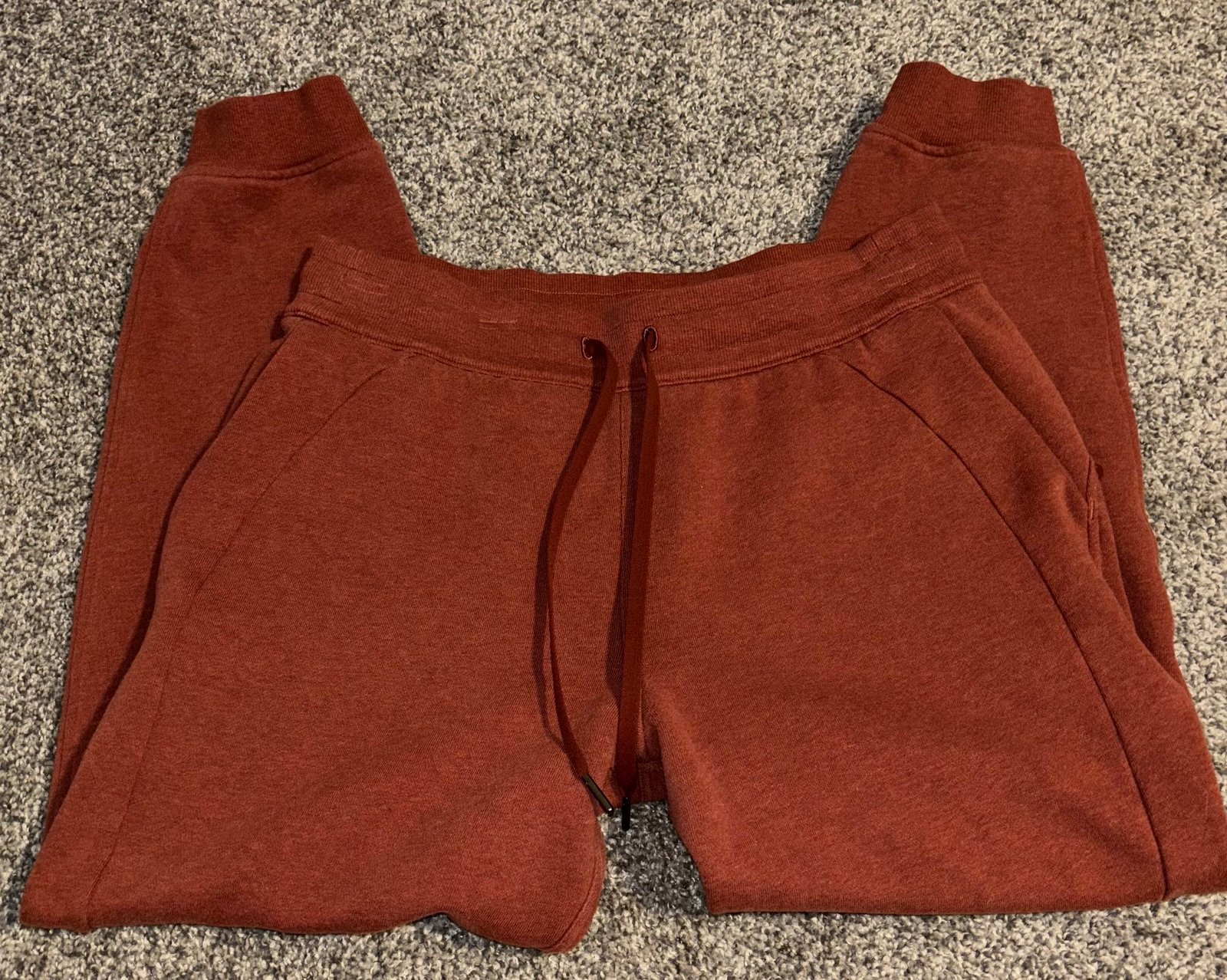 Lululemon Scuba High-Rise Jogger