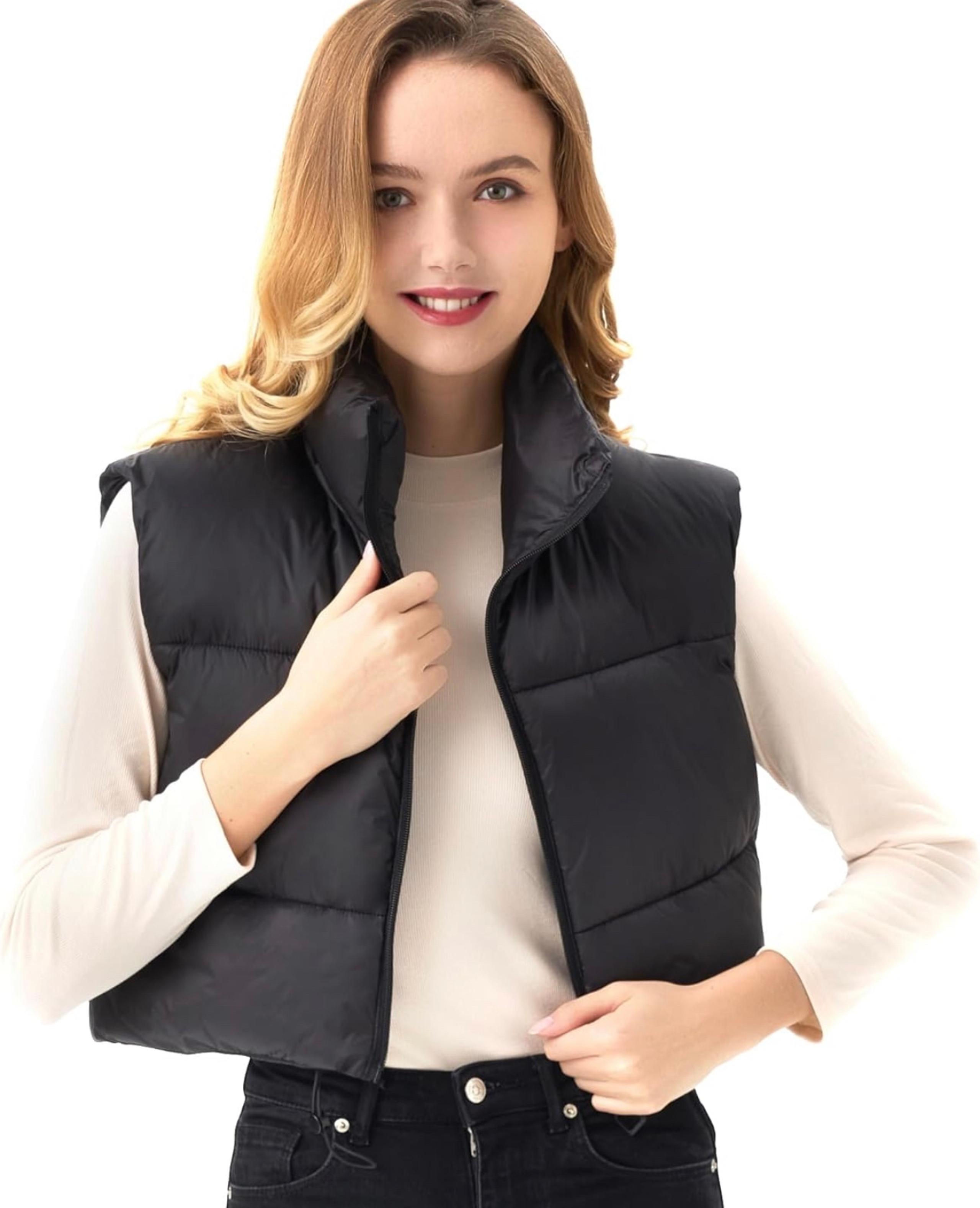 Women’s cropped puffer vest NEW size small puffer vest