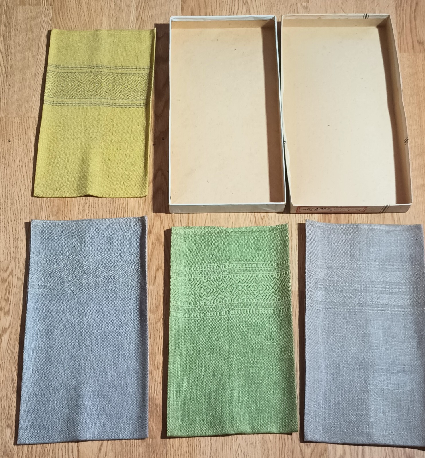 Canadian Handicrafts Guild 1906-1974 Hand Woven Guest Towel Set In Original Box