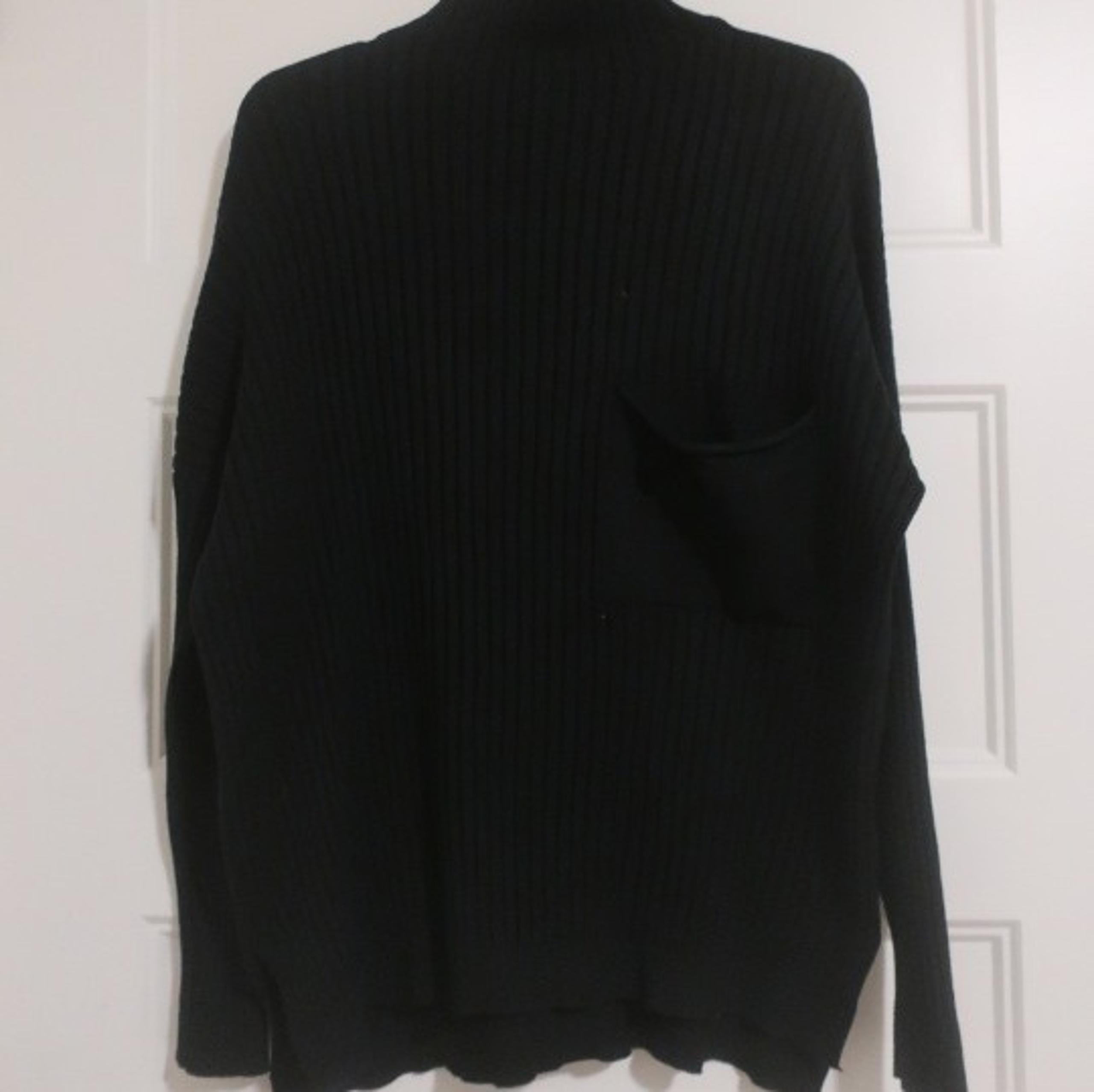 French Connection Black Ribbed Turtleneck Raglan Sleeves with Pocket Detail -L